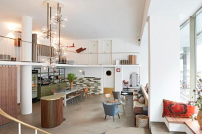 NonStop Hotel Augsburg - Übernacht - HostelHotelHome -, Augsburg